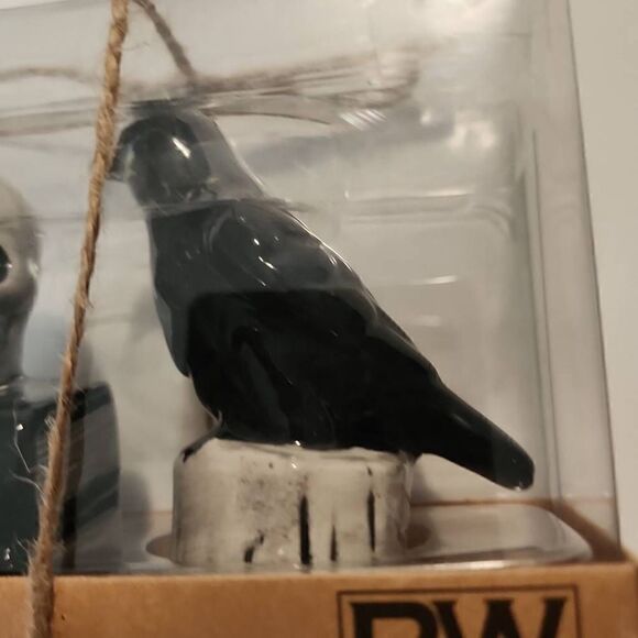 Boston Warehouse Spooky Ceramic Salt and Pepper Shakers Skull and Crow - Picture 6 of 6